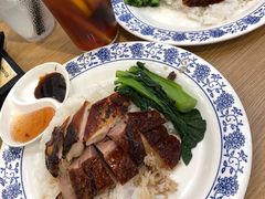 乳猪烧鹅双拼-棋哥烧鹅餐室(发昌大厦店)