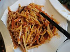 -鑫巴蜀小镇 · 水煮鱼专研店(玉桥店)