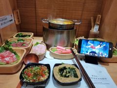 -独食火锅·半米屋台(直营总店)