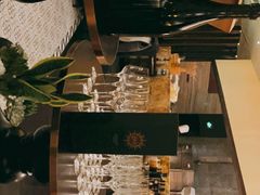 -卡佩罗意大利餐厅及酒吧Al Cappello Trattoria