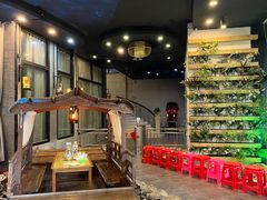-花溪雨·森林餐厅(石基店)