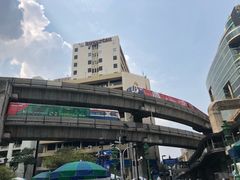 -四面佛
