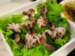 -百品聚旋转火锅(万德庄店)