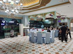 -马尔龙新疆饭店·清真(瑞景店)