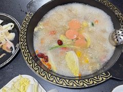 -小志家.野生菌鲜切牦牛肉牛杂火锅