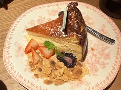 -Mark&Mars Restaurant