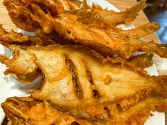 炸偏口鱼-方城小吃店