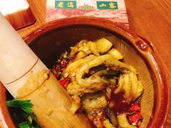 -老滇山寨•云南特色菜•地方菜•民族风情歌舞表演(金碧店)