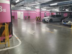 -白玉兰广场停车场