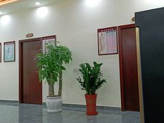 -张钰强中医正骨推拿连锁(唐家人才公寓店)