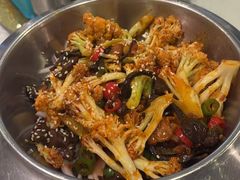 干锅菜花小黄蘑-黄家饺子东北特色菜馆(湖滨商业街店)