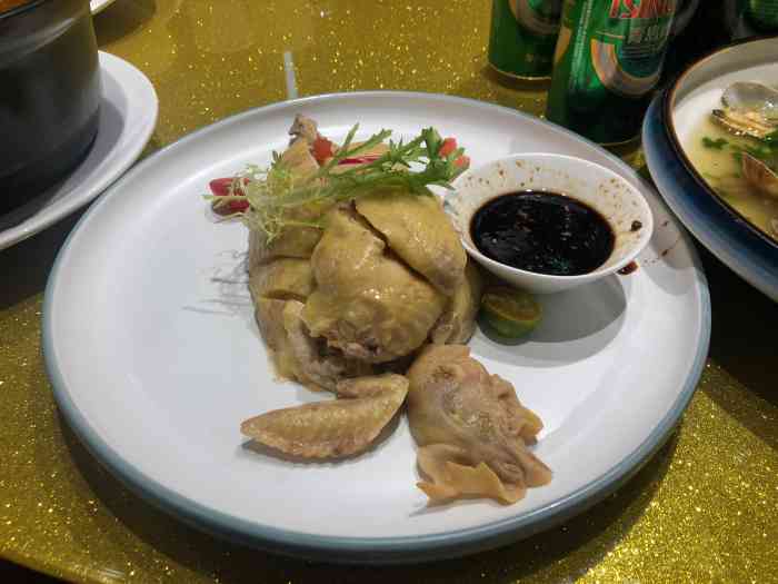 美味佳大酒店(解放西路店)-"中午找地方吃午饭,就看到这家,就在路边,.