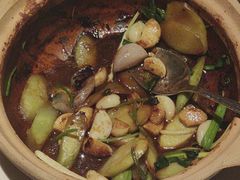 -八府香鸭·啫啫煲(华山路店)