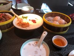 -蝴蝶里·粤菜·点心(滨江龙湖店)