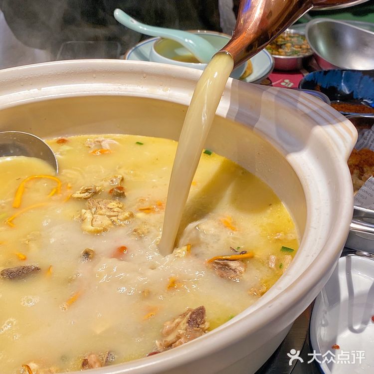 这一锅鲜活鲍鱼的“泡澡水”也太太太补啦❗️❗️