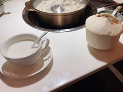 -喃喃椰·糟粕醋·椰子鸡火锅(七堡花园店)