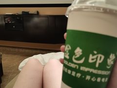 -金色印象·4K影院式足体养生(南坪桃源店)