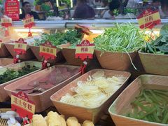 -四囍码头海鲜烧烤自助火锅(外滩南京东路悦荟广场店)