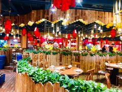 大堂-老滇山寨•云南特色菜•地方菜•民族风情歌舞表演(金碧店)