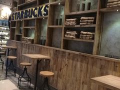 大堂-星巴克臻选(湖滨道店)