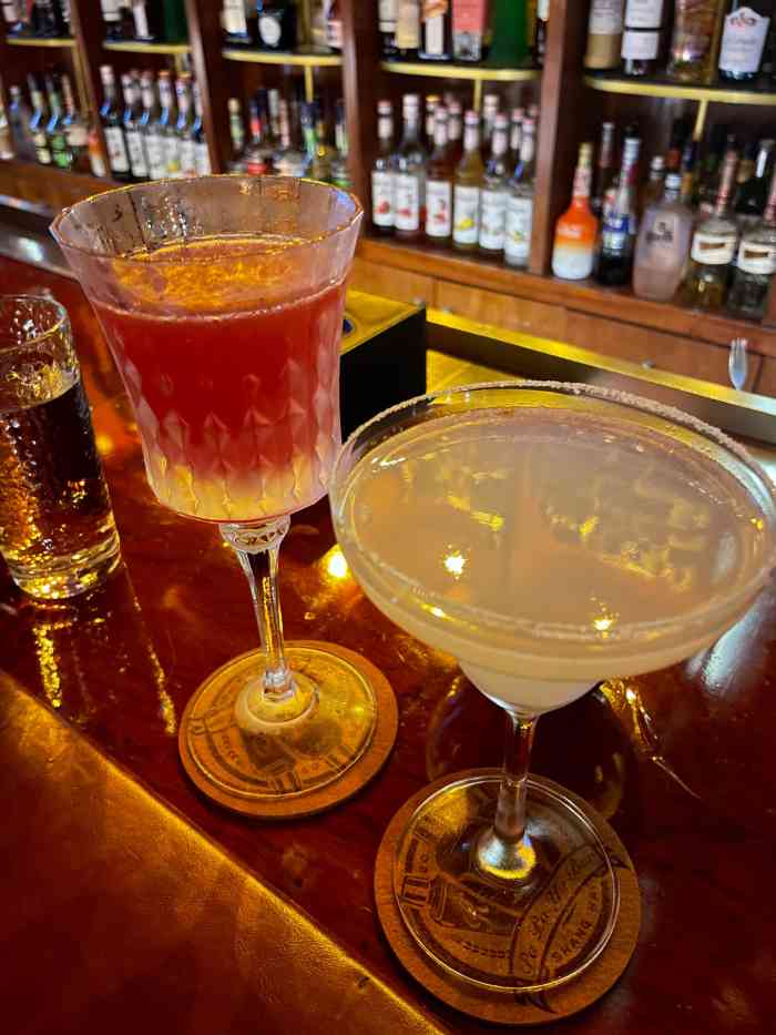 papaya bar(富民路店)-"每次来富民路,总是会在这家坐坐,喝上一杯.