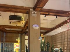 -蜜桃餐厅·伴山(湖滨商业街店)