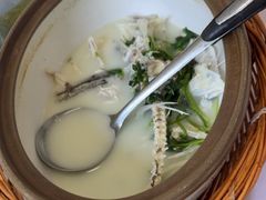 -天乐农家鱼头王(天目湖店)