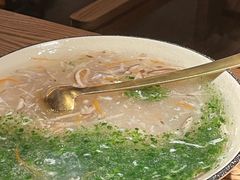 -蜜桃餐厅·伴山(湖滨商业街店)