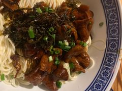 -沪西老弄堂面馆(定西路店)