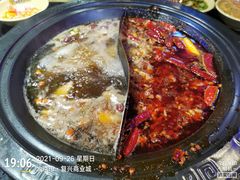 -宽板凳老灶火锅(南礼士路店)