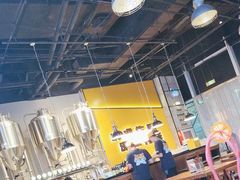 -HUZI虎滋精酿餐吧(京西大悦城店)