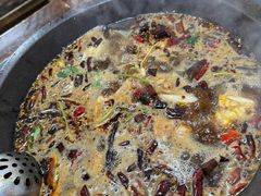 石锅鱼-秦巴石锅鱼