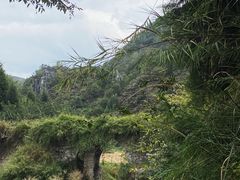 -高荡千年布依古寨旅游景区