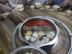 -周良天山牛杂城(天山路总店)