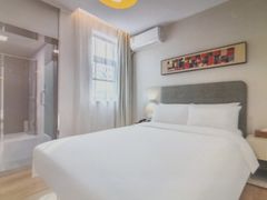 -汉庭(上海虹桥路地铁站店)
