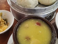 -胡成记口蘑龙眼包子(盐道街店)