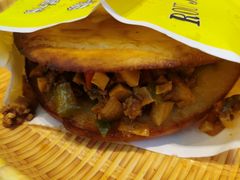 -伊北味·清真青海拉面村(延安路店)