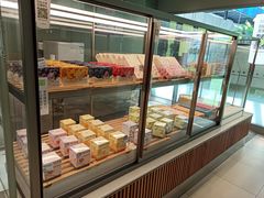 面包甜点陈列柜-奈雪的茶(湖滨银泰in77C区PRO店)