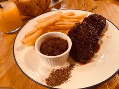 -羽深肉铺 Steak & Wine