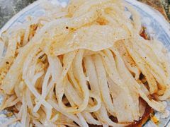 -牡丹广场薛栓子擀面皮大王