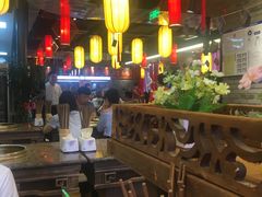 大堂-小龙坎老火锅(北京三里屯店)