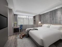 -半岛星际酒店(义乌国际商贸城店)