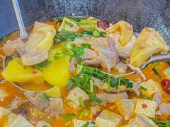 -老刘生态大鱼坊铁锅炖鱼(赛马场店)
