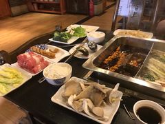 -百年川椒重庆老火锅(光谷店)