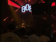 -808 LiveHouse