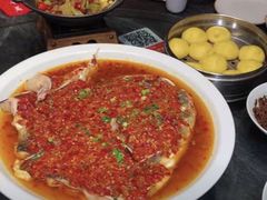 -湘小馆剁椒鱼头(金帝商务大厦店)