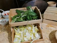 -大中华希尔顿酒店-念自助餐·嗨啤·小龙虾