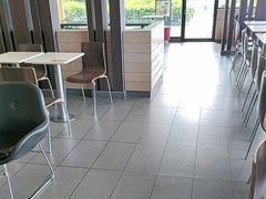 -麦当劳(常山服务区得来速店)