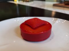 莓子柚子蛋糕-沁蝶 Butterfly Patisserie甜品蛋糕(北京瑰丽酒店)