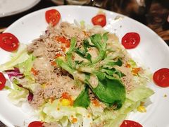 吞拿鱼蔬菜沙拉-小川洋风料理(街道口店)